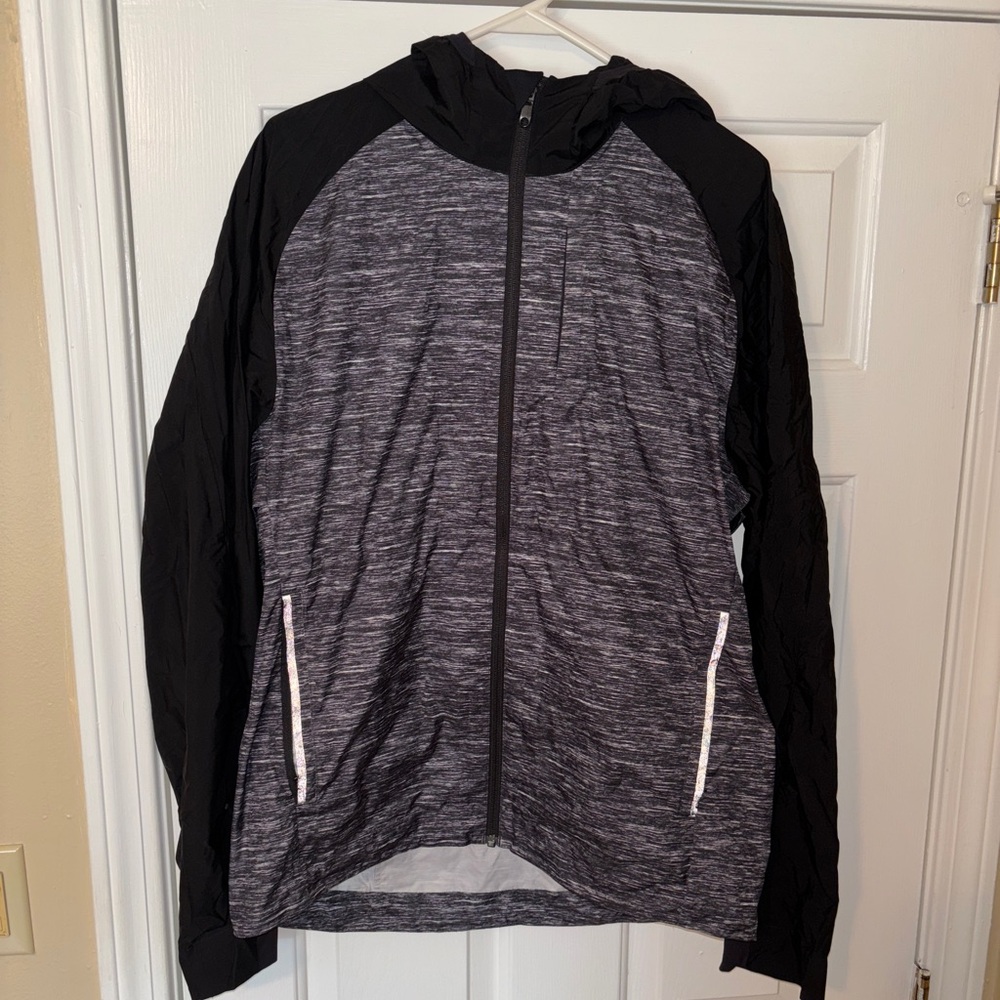 Lululemon lightweight rain jacket